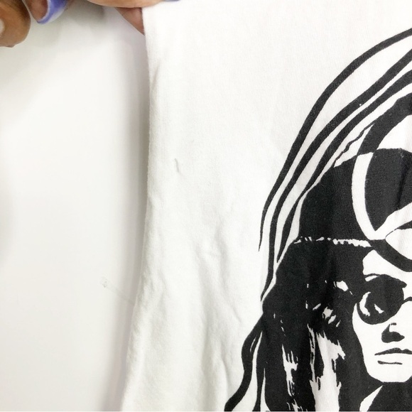 𝅺Lauren Moshi white T-shirt with black graphics peace on earth - Picture 8 of 13